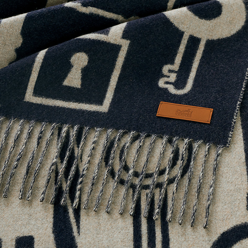HERMES 新作 お洒落 マフラー カシミア100% Casaque Porte-Clefs Casaque Porte-Clefs scarf | Hermès Canada